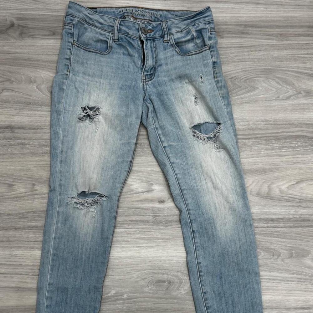 American eagle outfitters blue jeans